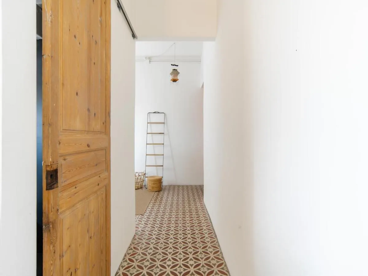 White Penthouse Daire Barselona